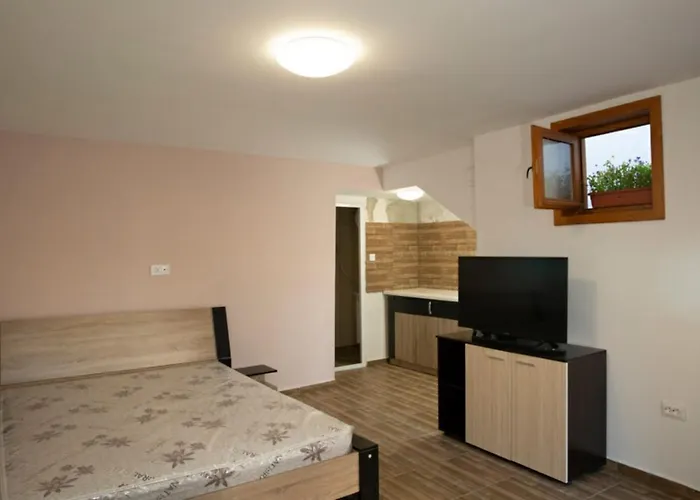 Πανσιόν Old Town House за гости марчеви - стария град 3*