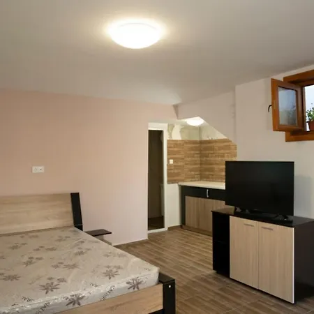 게스트하우스 Old Town House за гости марчеви - стария град 3*